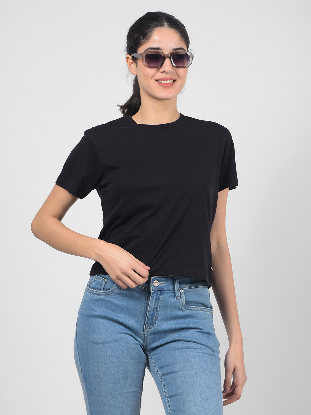 Numero Uno Women Solid Black Regular Fit T-Shirt